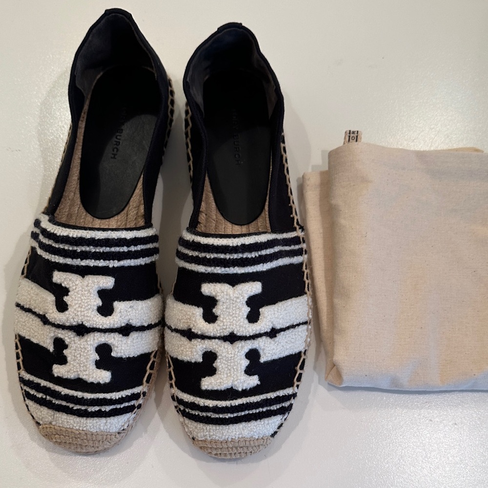 New Tory Burch Black and White Patterned Espadrilles. Size 8.5.
